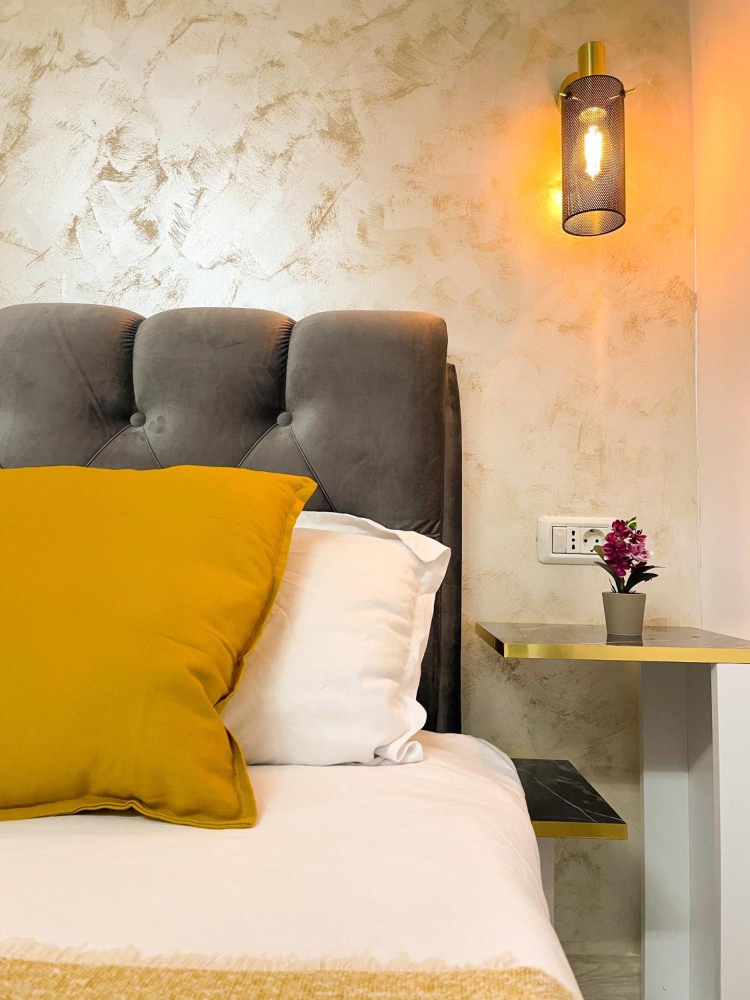 Metropolis Elegance Apartment Bucharest Exterior photo
